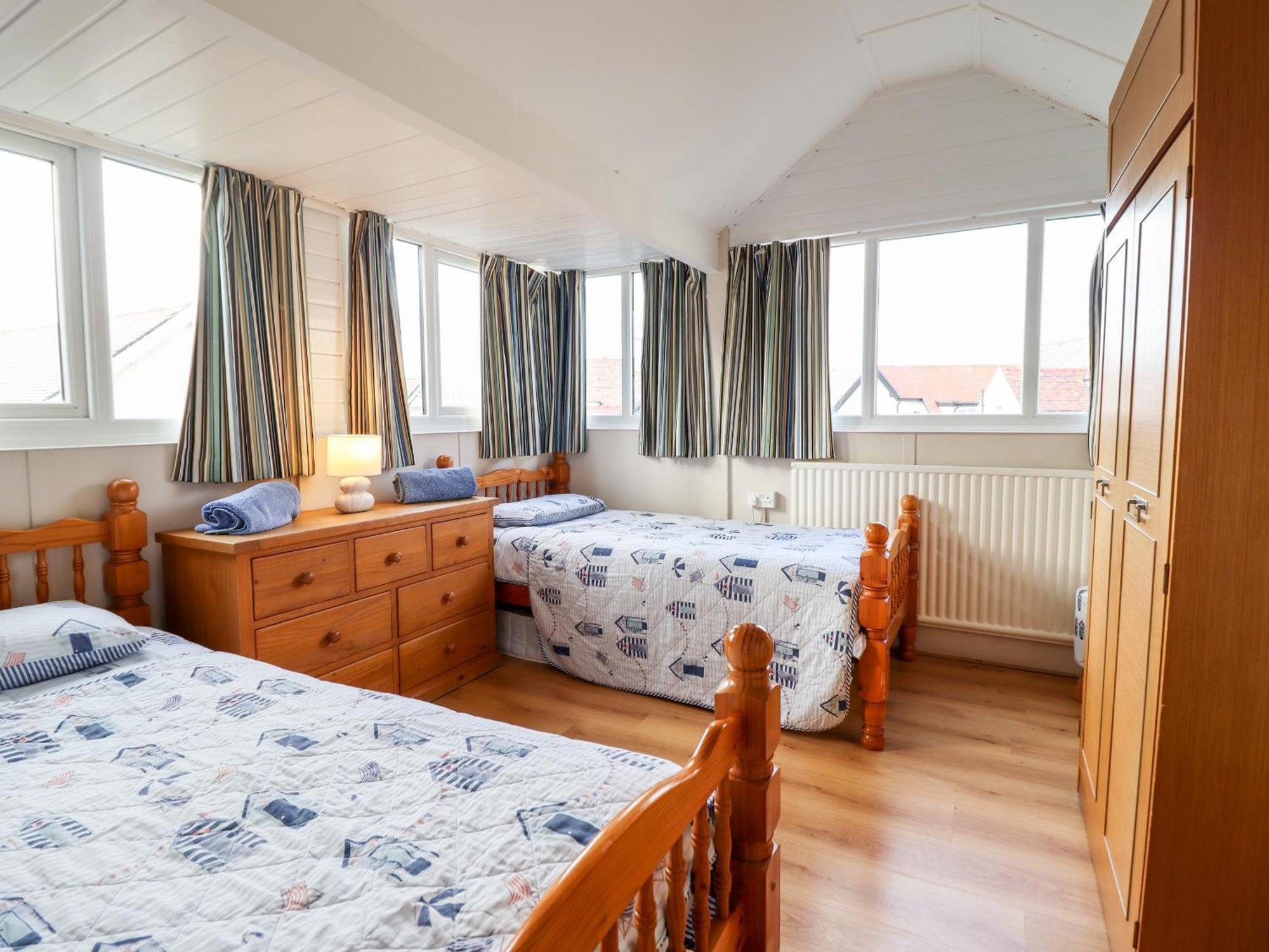 Meadway House Villa Rhôs-on-Sea Exteriör bild